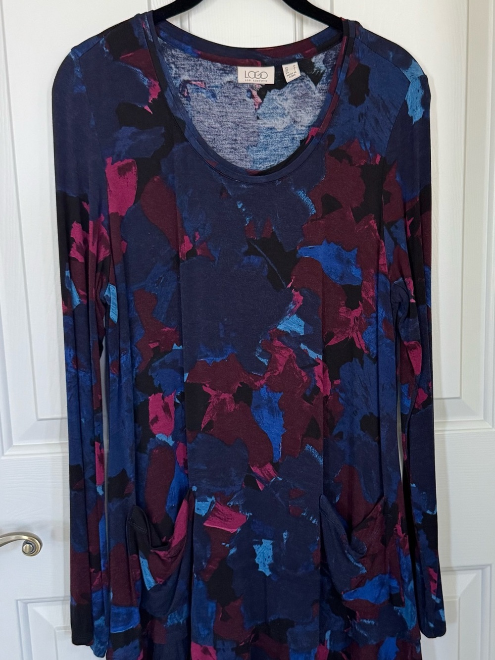 LOGO by Lori Goldstein Navy Abstract-Print Long Sleeve Women's Top